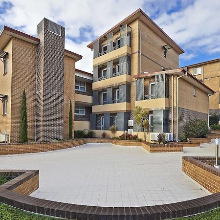 コンフォート イン&スイーツ バーウッド Burwood エクステリア 写真